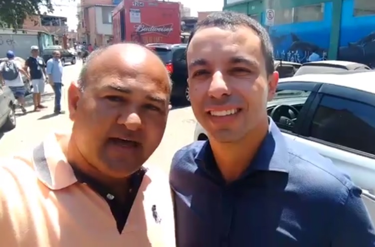 Apoiador de Pré candidato, agradece Cantor Goleiro por ter furado fila do SUS pra ele